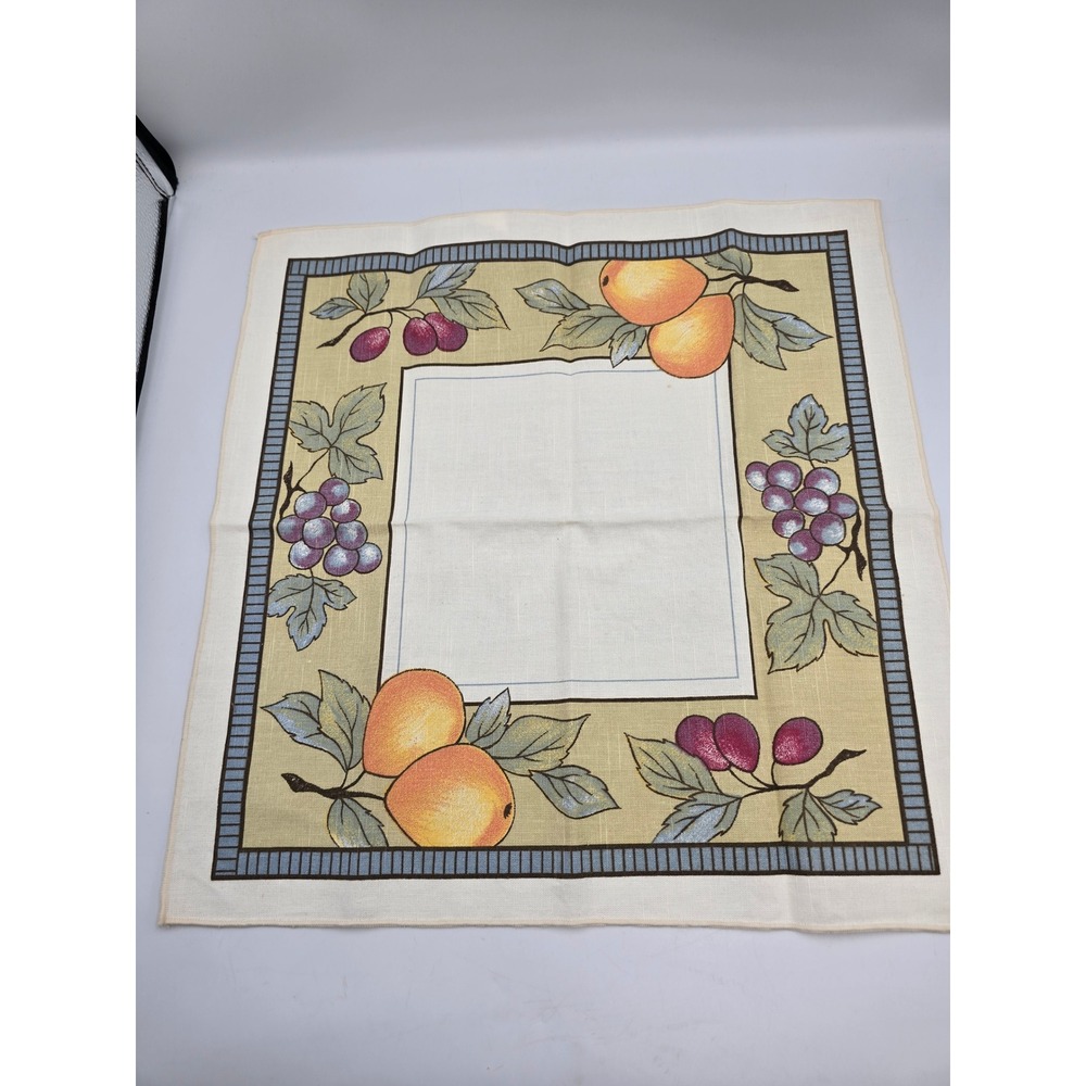 Mikasa Fruit Print Cloth Napkins Set of 6 17x16 Cream Multi Excellent Grapes